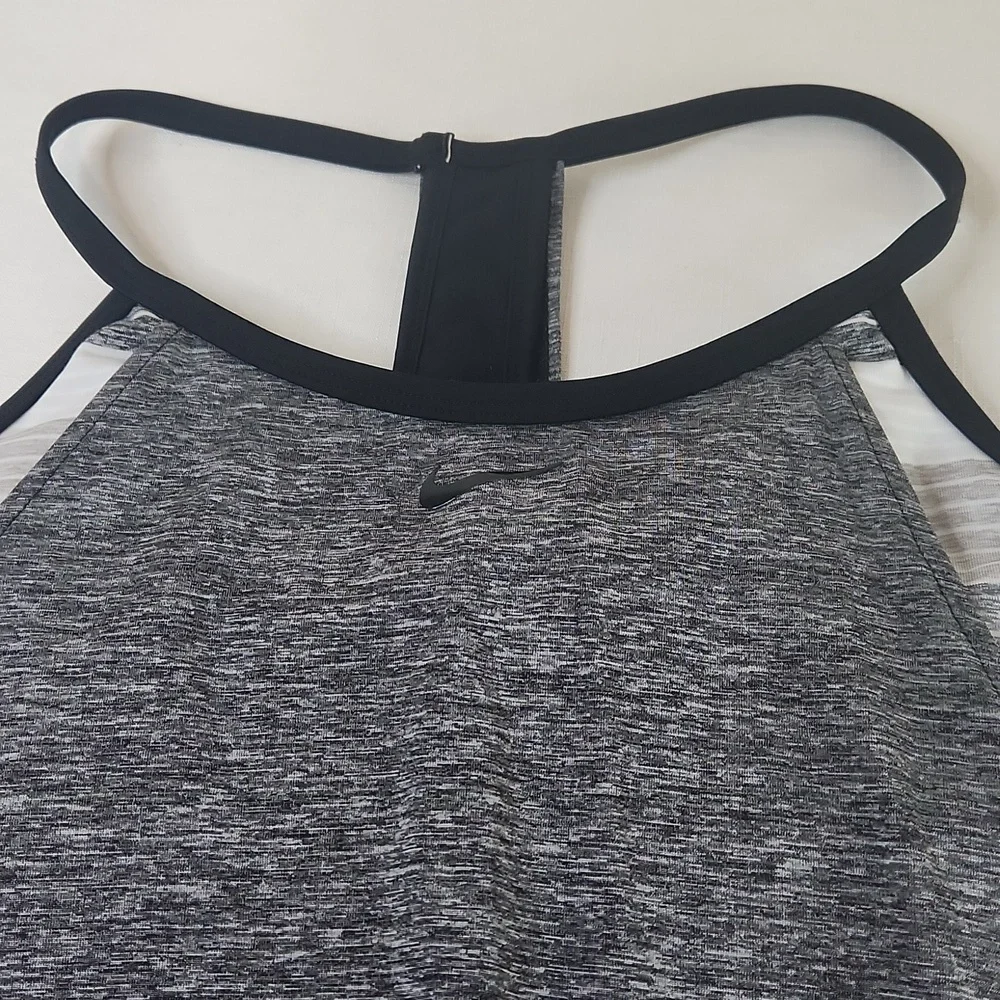 Nike gray tank top with built-in bralett. Size M